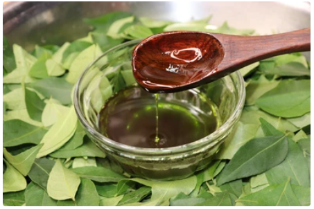 Curry Leaves For Hair: Fight Frizzy Hair with Grace